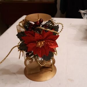 Christmas pillar candle holder